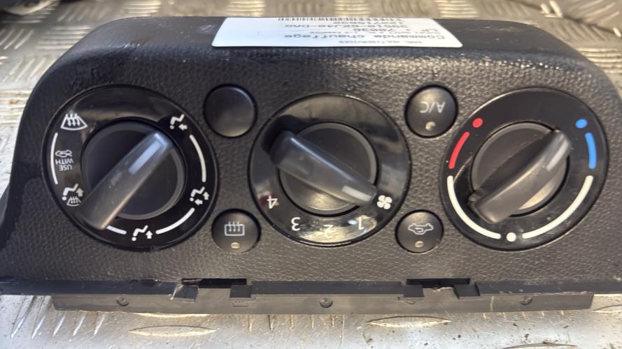 Commande chauffage SUZUKI SWIFT 3 Essence - Image 2