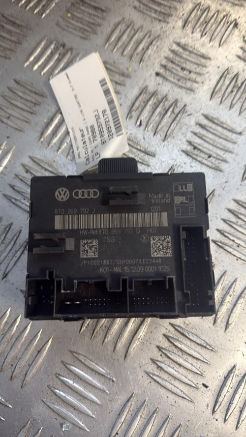 Calculateur AUDI A5 1 COUPE PHASE 1 Diesel - Image 1