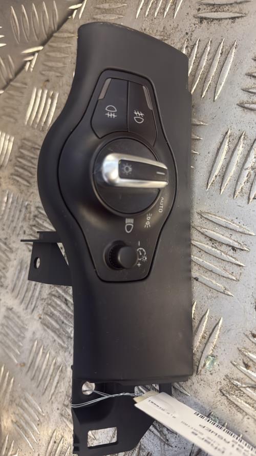 Commande de phare AUDI A5 1 COUPE PHASE 1 Diesel - Image 2