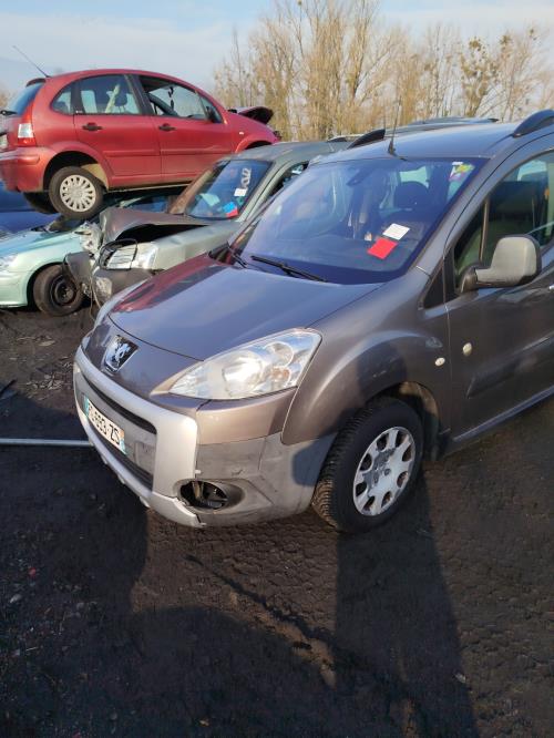 Bouton de warning PEUGEOT PARTNER 2 PHASE 1 Diesel - Image 5