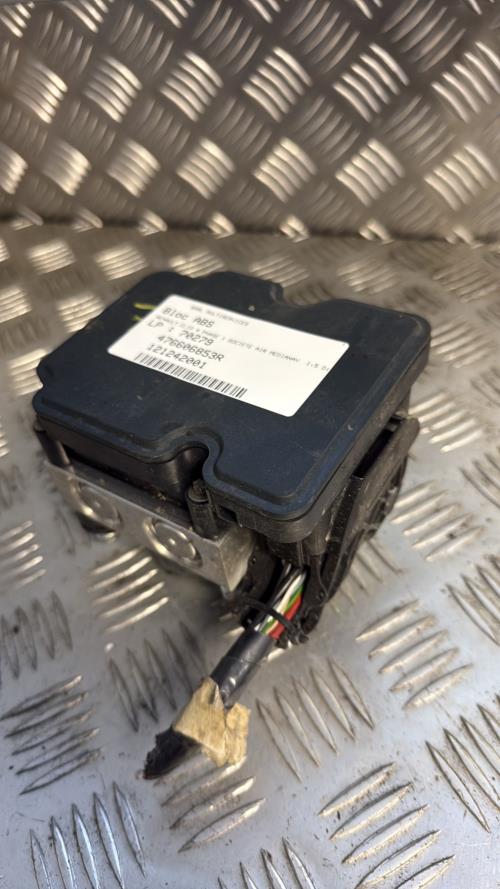 Bloc ABS (freins anti-blocage) RENAULT CLIO 4 PHASE 1 Diesel - Image 4