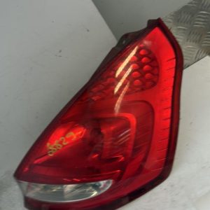 Feu arriere principal droit (feux) FORD FIESTA 6 PHASE 1 Diesel - Image 1