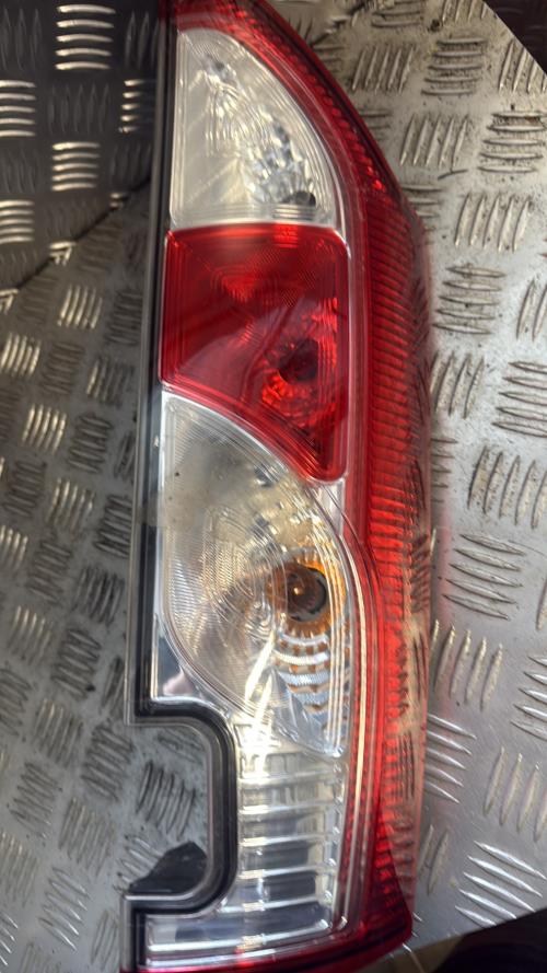 Feu arriere principal gauche (feux) RENAULT KANGOO 2 PHASE 2 Diesel - Image 2