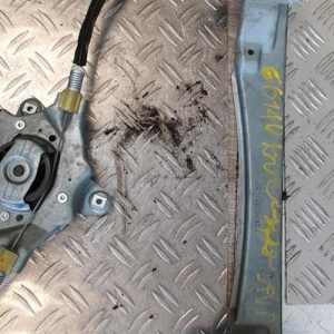 Leve vitre electrique avant droit RENAULT TWINGO 2 PHASE 1 Essence - Image 1