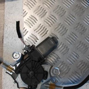 Leve vitre electrique avant droit RENAULT TWINGO 2 PHASE 1 Essence - Image 1