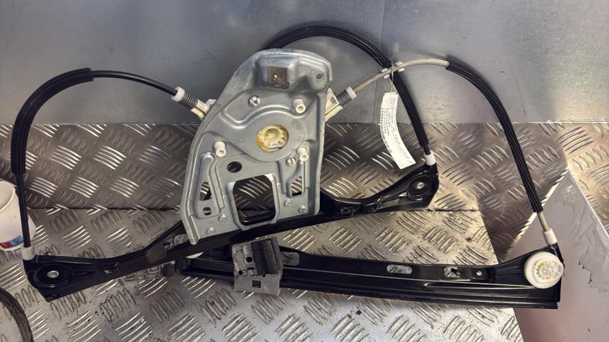 Mecanisme de leve vitre electrique avant gauche MERCEDES CLASSE C 203 COUPE SPORT PHASE 2 Diesel - Image 3