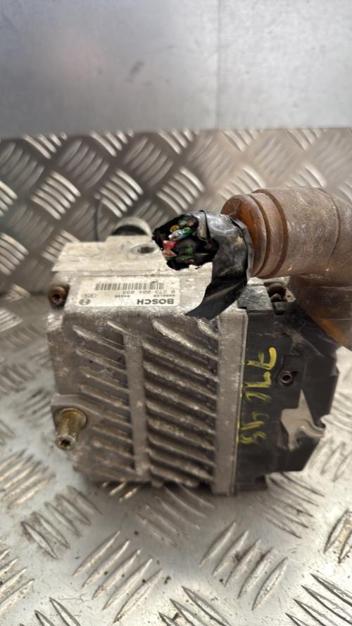 Bloc ABS (freins anti-blocage) PEUGEOT 406 PHASE 1 Essence - Image 1