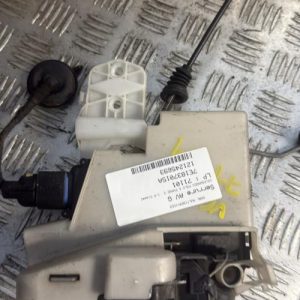 Serrure avant gauche VOLKSWAGEN POLO 4 PHASE 2 Diesel - Image 1