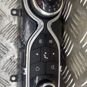 Commande chauffage RENAULT CLIO 4 PHASE 1 Diesel - Image 1