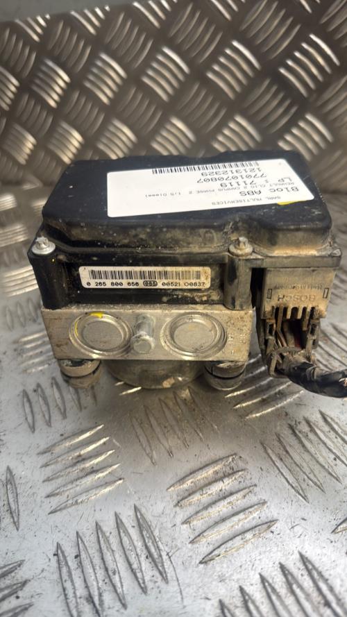 Bloc ABS (freins anti-blocage) RENAULT CLIO 2 CAMPUS PHASE 2 Diesel - Image 3