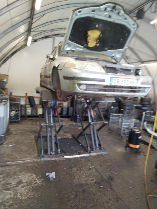 Aile avant gauche RENAULT LAGUNA 2 PHASE 1 Essence - Image 2