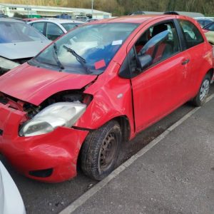 Retroviseur interieur TOYOTA YARIS 2 PHASE 2 Essence - Image 1