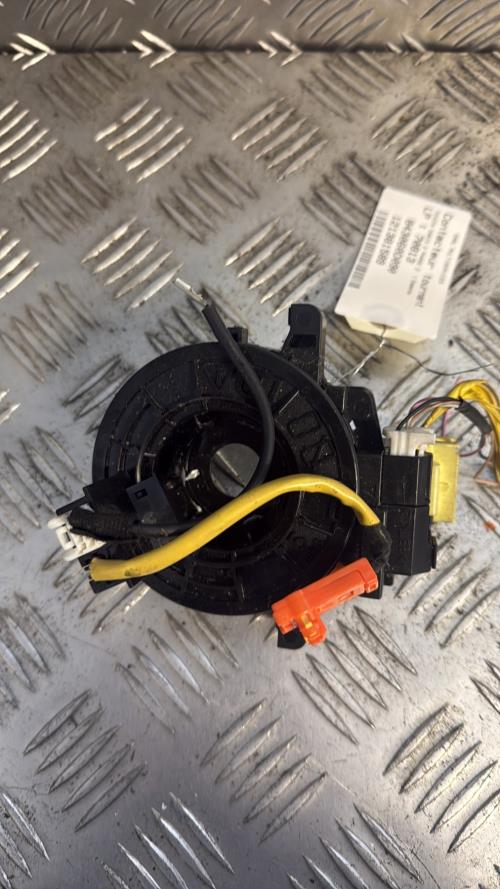 Contacteur tournant TOYOTA YARIS 2 PHASE 2 Essence - Image 2