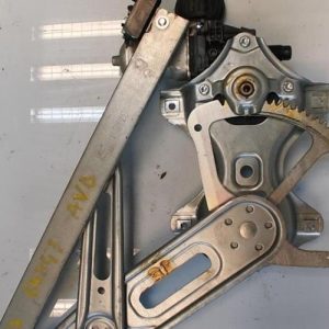 Leve vitre electrique avant droit TOYOTA YARIS 2 PHASE 2 Essence - Image 1