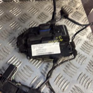 Serrure avant droit RENAULT SCENIC 2 PHASE 1 Diesel - Image 1