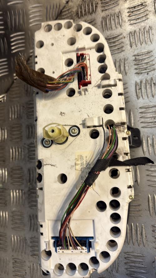 Compteur RENAULT LAGUNA 1 PHASE 1 Diesel - Image 4