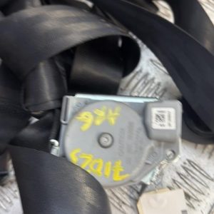 Ceinture arriere gauche VOLKSWAGEN CADDY 5 Diesel - Image 1