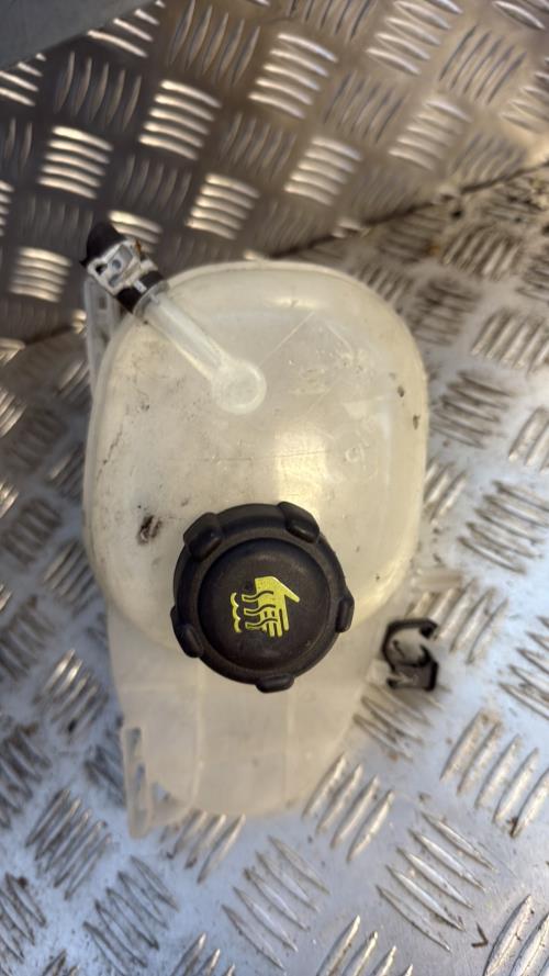 Vase d'expansion RENAULT TWINGO 3 PHASE 1 Essence - Image 1