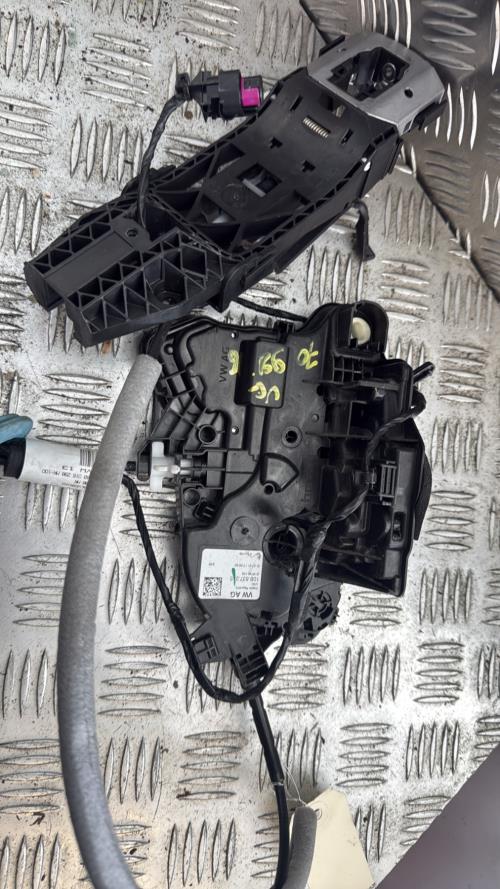 Serrure avant gauche VOLKSWAGEN T-CROSS PHASE 1 Essence - Image 2