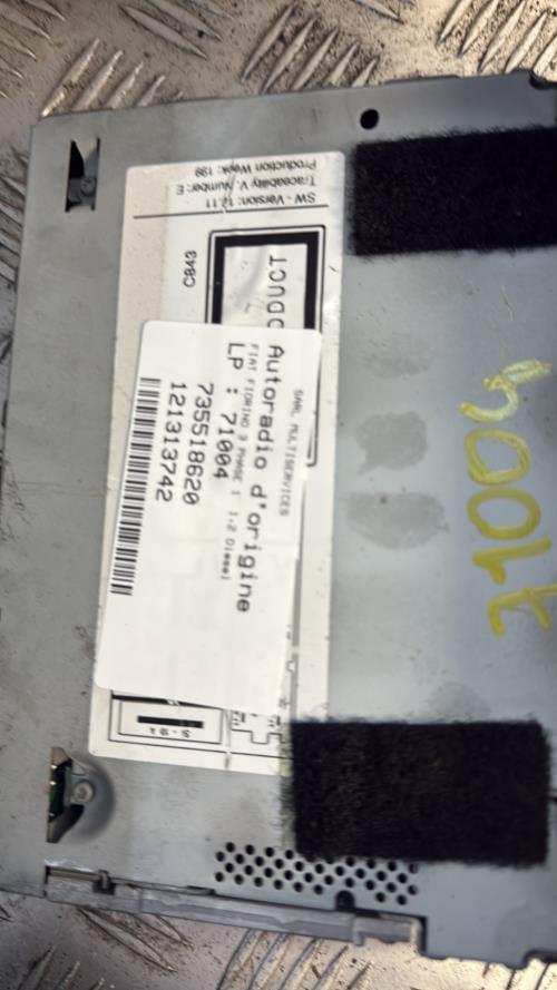 Autoradio d'origine FIAT FIORINO 3 PHASE 1 Diesel - Image 2
