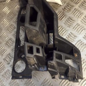 Support de pare chocs arriere PEUGEOT 3008 2 PHASE 1 Essence - Image 1