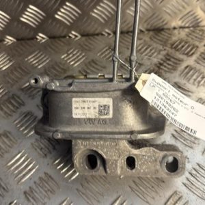 Support moteur droit VOLKSWAGEN GOLF 7 PHASE 2 Essence - Image 1