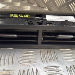 Aerateur tableau de bord VOLKSWAGEN T-CROSS PHASE 1 Essence - Image 1