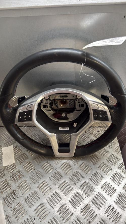 Volant MERCEDES CLASSE GLA 156 PHASE 1 Diesel - Image 2