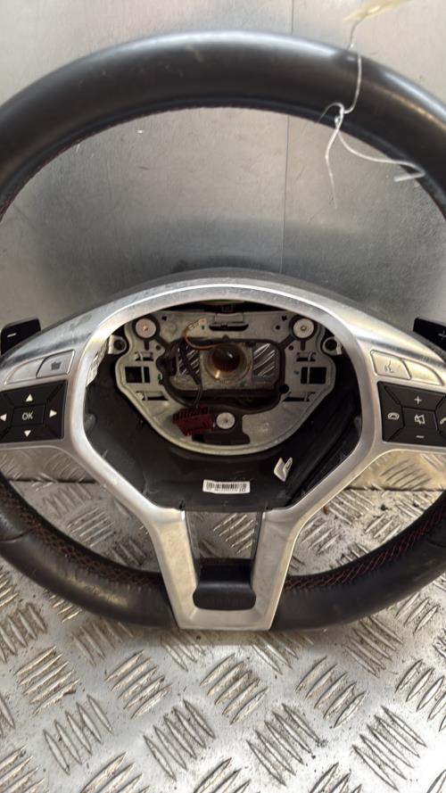 Volant MERCEDES CLASSE GLA 156 PHASE 1 Diesel - Image 4