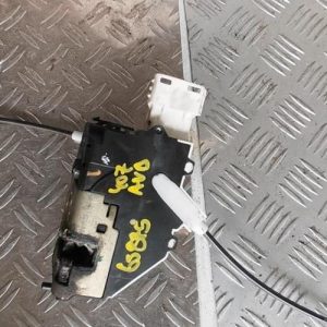 Serrure avant droit PEUGEOT 407 PHASE 1 BREAK Diesel - Image 1