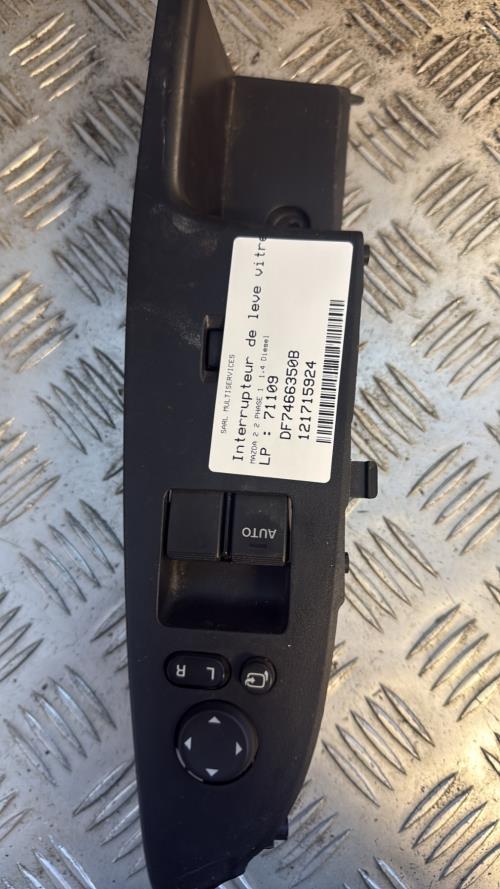 Interrupteur de leve vitre avant gauche MAZDA 2 2 PHASE 1 Diesel - Image 1