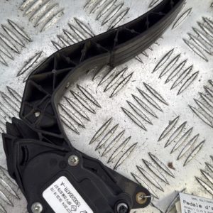 Pedale d'accelerateur RENAULT CLIO 4 PHASE 1 BREAK Diesel - Image 1