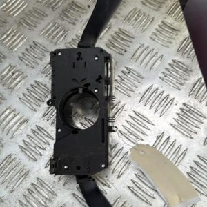 Commodo phare SKODA FABIA 2 PHASE 2 Essence - Image 1