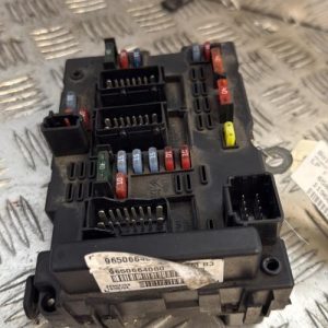 Boitier servitude moteur (BSM) PEUGEOT 307 PHASE 1 BREAK Diesel - Image 1