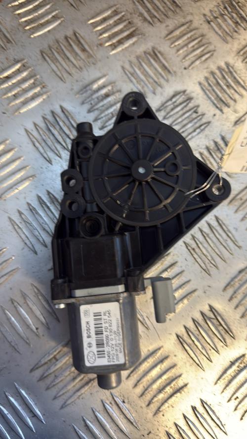 Moteur leve vitre arriere gauche HYUNDAI I 30 1 PHASE 1 Diesel - Image 1