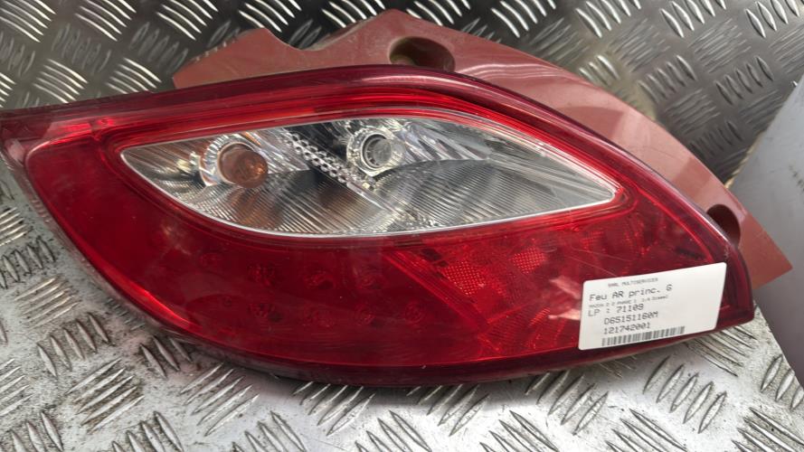 Feu arriere principal gauche (feux) MAZDA 2 2 PHASE 1 Diesel - Image 2