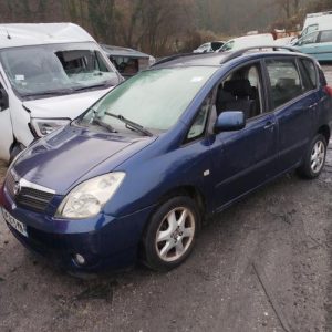 Pare boue avant gauche TOYOTA COROLLA VERSO 1 Essence - Image 1