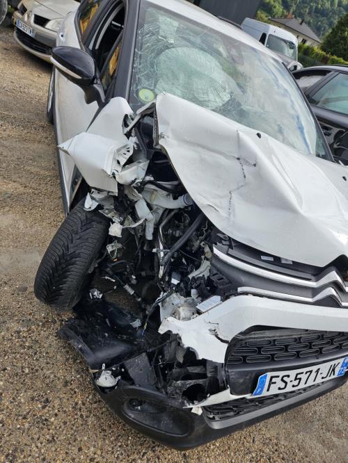 Pare boue avant gauche CITROEN C3 3 PHASE 1 Diesel - Image 2