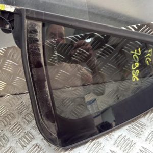 Custode arriere gauche (porte) VOLKSWAGEN T-CROSS PHASE 1 Essence - Image 1