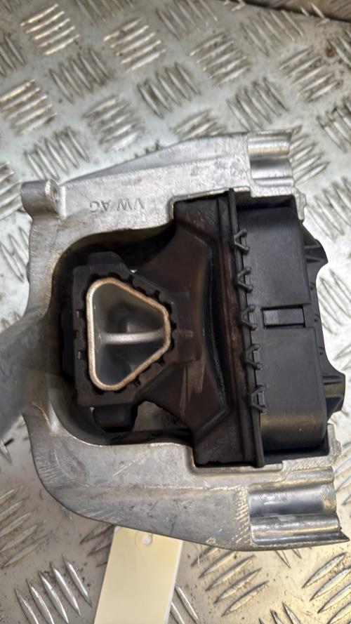 Support moteur droit VOLKSWAGEN T-CROSS PHASE 1 Essence - Image 2