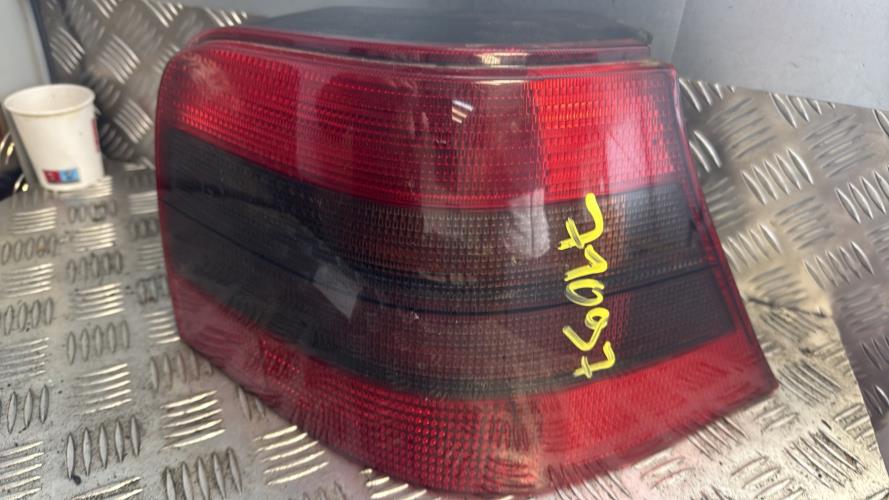 Feu arriere principal droit (feux) VOLKSWAGEN GOLF 4 Diesel - Image 2