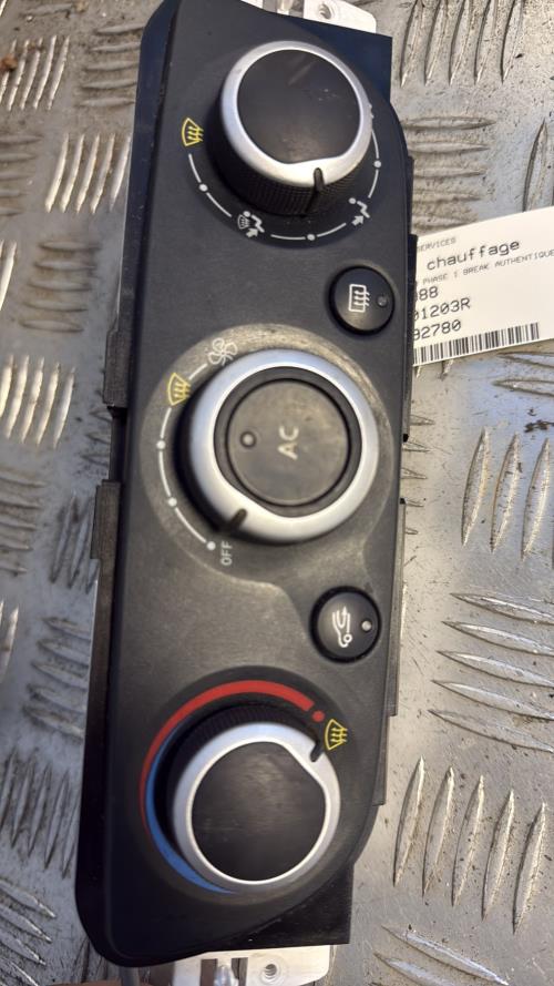 Commande chauffage RENAULT MEGANE 3 PHASE 1 BREAK Diesel - Image 3