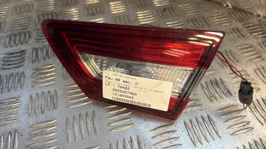 Feu arriere secondaire droit (feux) RENAULT CLIO 4 PHASE 1 Essence - Image 3