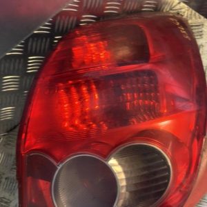 Feu arriere principal droit (feux) TOYOTA AURIS 1 PHASE 1 Essence - Image 1