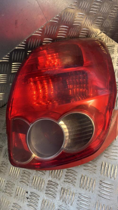 Feu arriere principal droit (feux) TOYOTA AURIS 1 PHASE 1 Essence - Image 4