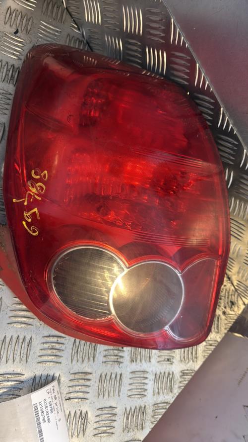 Feu arriere principal gauche (feux) TOYOTA AURIS 1 PHASE 1 Essence - Image 2