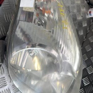 Optique avant principal droit (feux)(phare) TOYOTA COROLLA VERSO 1 Essence - Image 1