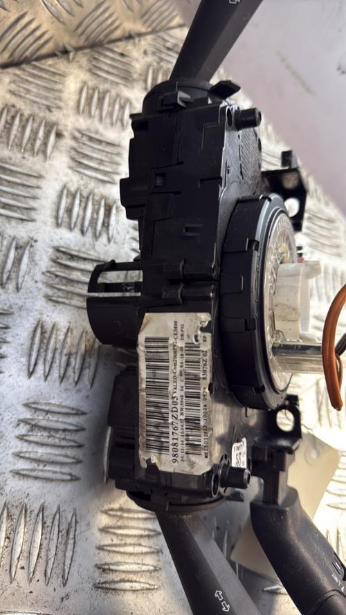 Com (Bloc Contacteur Tournant+Commodo Essuie Glace+Commodo Phare) PEUGEOT 208 1 PHASE 1 Diesel - Image 3