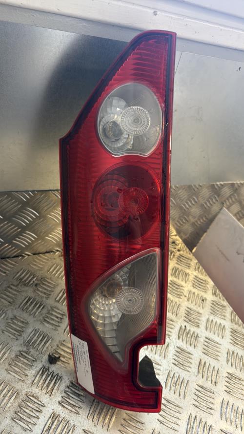Feu arriere principal droit (feux) RENAULT KANGOO 2 PHASE 1 Diesel - Image 3