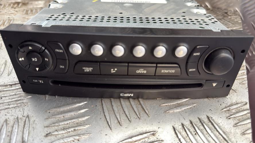 Autoradio d'origine CITROEN C2 PHASE 1 Diesel - Image 2
